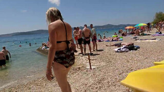 4. Croatia, Zadar City of Roman and Venetian Ruins Beach Walk 4K Walking Tour with Bikini Beach Hunter
