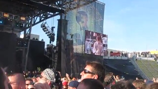 5. Buckcherry “Crazy Bitch” Live at Rock On The Range 2009 J2ThaP