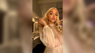 8. Lindsey Pelas OnlyFans Try On Haul 5