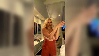 3. Lindsey Pelas OnlyFans Try On Haul 5