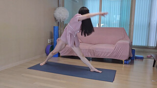 4. Rhythmic Yoga flow ???? Starting from Ardha Matsyendrasana