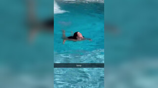 3. Charli D’Amelio Sexy Bikini WaterPark Video Leaked