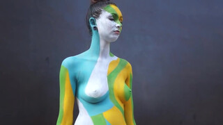 10. Artist Andy Golub bodypainting in Chelsea