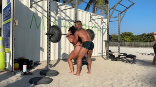 5. TREINO NA PRAIA DE MIAMI | GLÚTEOS E COXAS | COM BAKHAR NABIEVA, @KarolFit e JULIA SILVA