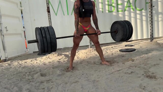 9. Treino na Praia Muscle Beach Miami | Com Bakhar Nabieva, @KarolFit , @JuSilvaFit e Liza Troian