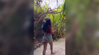 10. വീണ്ടും ബിക്കിനിയിൽ പ്രിയ വാര്യർ ???? Priya Varrier in Bikini at maldives #maldives #mallu #beach