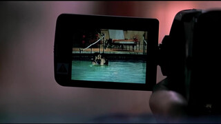 4. [4K 60FPS] Denise Richards and Neve Campbell – Wild things – Pool Scene