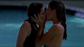 10. [4K 60FPS] Denise Richards and Neve Campbell – Wild things – Pool Scene