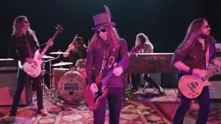 6. Blackberry Smoke – Rock and Roll Again (Uncensored Official Video)