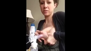 4. Hand expressing milk | How to store breast milk