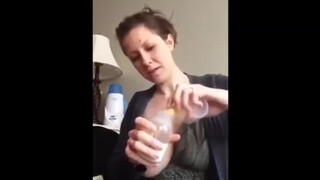 7. Hand expressing milk | How to store breast milk