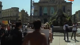 1. Des femmes seins nus pour le dépistage (Montpellier)