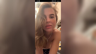 4. Bigo downblouse russian girl show tits