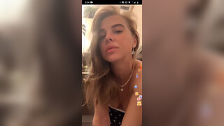 3. Bigo downblouse russian girl show tits