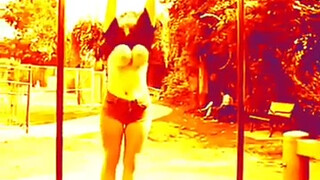 2. Nude//naked girl viral video