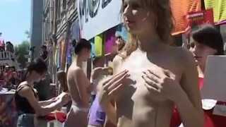 3. Naked Girls Body Art