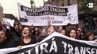 5. Miles de manifestantes marchan contra la violencia machista en Chile