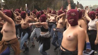 Miles de manifestantes marchan contra la violencia machista en Chile