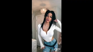 3. FAMOUS PEOPLE DOING SEXY DANCING ON TIKTOK BEST OF 2020 (ft. Gabby Murray, Tessa Brooks & more)