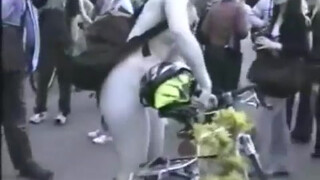 4. Rare Footage Of The London 2004 Naked Bike Ride [Warning Contains Full Frontal Nudity]