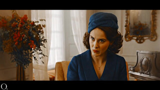 6. Mrs. Maisel – Looking like this