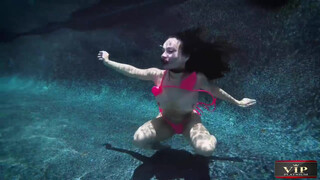 2. Nude Underwater Photoshoot