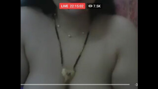 Desi aunty nude live stream on Facebook || Hot Aunty Facebook live stream