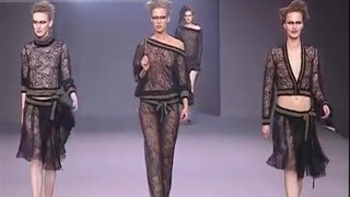 5. “Sonia Rykiel” Autumn Winter 2001 2002 Milan 3 of 4 Pret a Porter Woman by FashionChannel