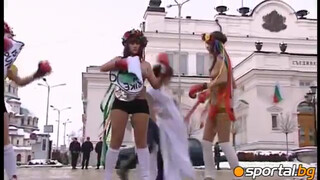 5. Ukrainian boxing naked in the middle of snow-white Sofia