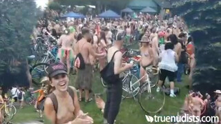 8. Wonderhussy does the Portland World Naked Bike Ride – True Nudists