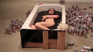 6. Trying a Diet Coke Bath