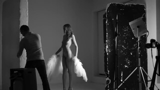 4. See how to photograph nude models with art model Rubia & Thomas Holm