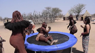 10. Himba.ヒンバ族とトランポリン跳んでみた。(NAMIBIA)