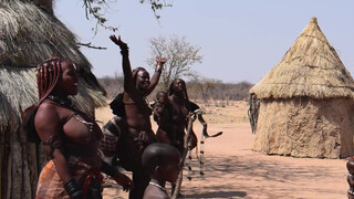 3. Himba.ヒンバ族とトランポリン跳んでみた。(NAMIBIA)