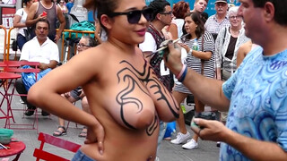 4. Don’t Worry, Be Happy (BODY PAINTING) New York City, USA “2015”