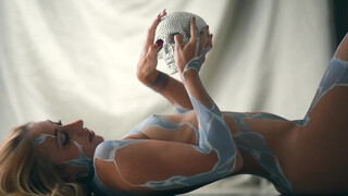 7. Flow 3 Body Painting