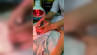 3. @ThôngsữaSunluk – Hướng dẫn massage bằng Thông sữa Sunluk tại nhà.