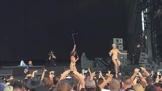 4. Peaches – Fuck the Pain Away – Live – Riot Fest – Chicago, IL – 9/16/17