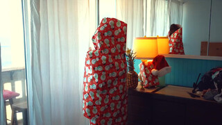4. Unwrap Your Christmas Gift From Piper!