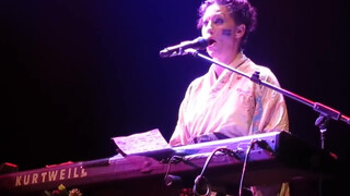 6. Amanda Palmer sings ‘Dear Daily Mail’ song 12/07/2013 London Roundhouse