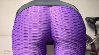 2. Pt 2! – Buttcrush Brand Leggings try on. Butt are they Deadlift Proof? (see what i did there ????)