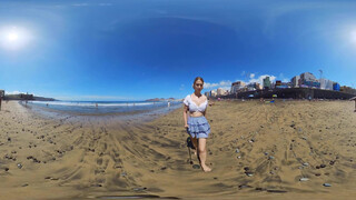8. Walk with me at Las Canteras Beach in Las Palmas, Gran Canaria. 360° Virtual Reality