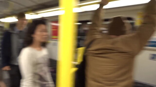 5. Смелый перформанс Миши Бадасяна в метро – Naked subway ride