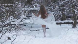 8. Snow Nudes. Girls Among Snowscapes.