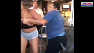 9. GRAPHIC:McDonald’s Employee Got Into A Brutal Fight With A Customer Over Milkshake