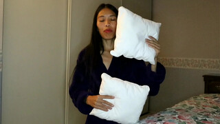 4. ACCEPTED  THE PILLOW  CHALLENGE|Lil Kiara