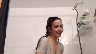 9. #rotina #banho #shower Aqueceu muito por aqui ???? it’s getting HOT
