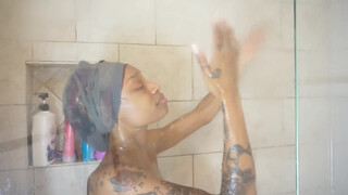 6. I NEVER Stink ! I Have the BEST Shower Routine!
