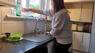5. CLEAN WITH ME| SPEED CLEANING | DRAWS, FRIDGE AND KITCHEN!