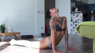 3. Naked yoga meditation morning (only for education)